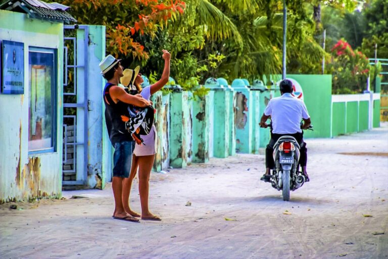 Expatriation aux Maldives : Le Guide Ultime pour une Réussite Assurée